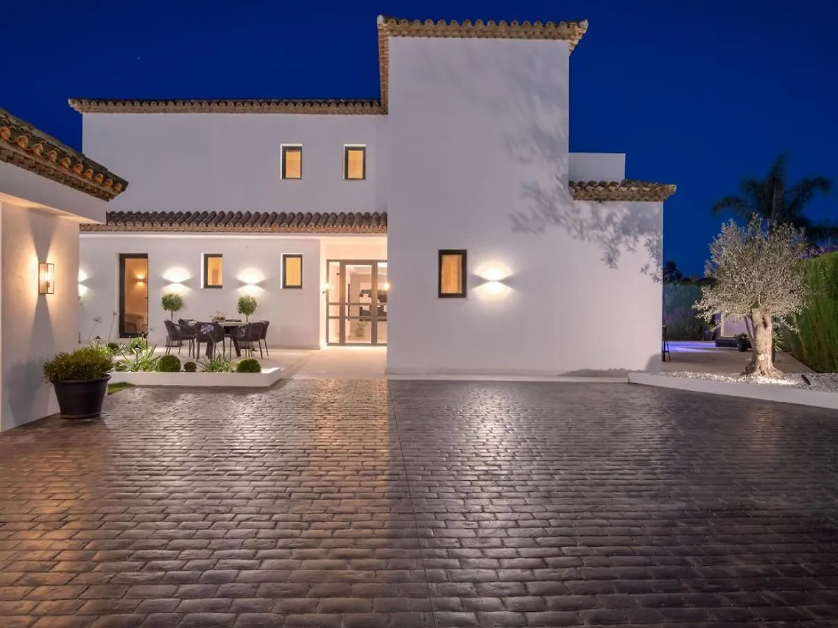 Vacation Marbella I Villa Lina, Golf Valley, Private Heated Pool, Jacuzzi, Close To The Marina 0*,