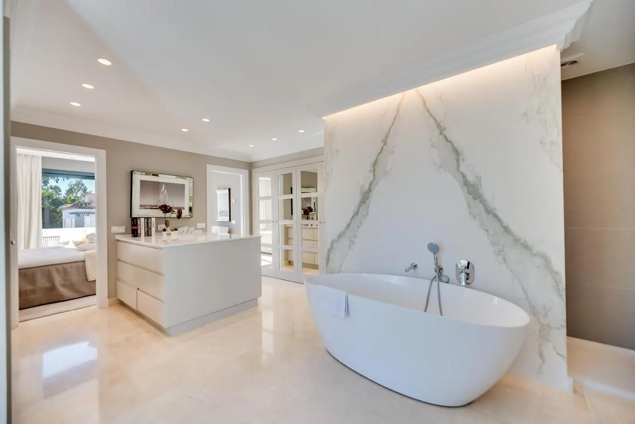 Vacation Marbella I Villa Lina, Golf Valley, Private Heated Pool, Jacuzzi, Close To The Marina 0*,